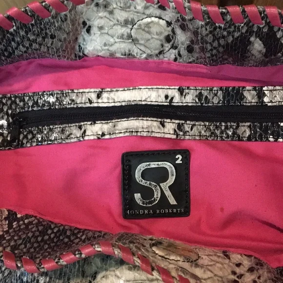 Snake Print Chain Strap Shoulder Bag - Picture 14 of 15